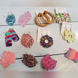Light Weight Earrings - Some Glitter